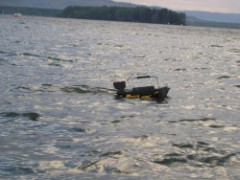  Nalom aj piv a vetko polem na druh stranu kolegom na schladenie alebo oni pol mne
